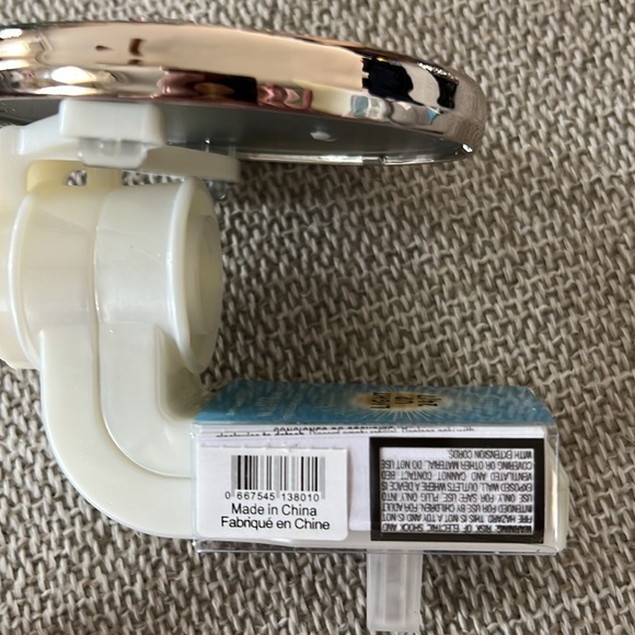 BNWT Bath & Body Works Light Up Wallflower Santa and Sleigh Reindeer Wallflower - Picture 6 of 6